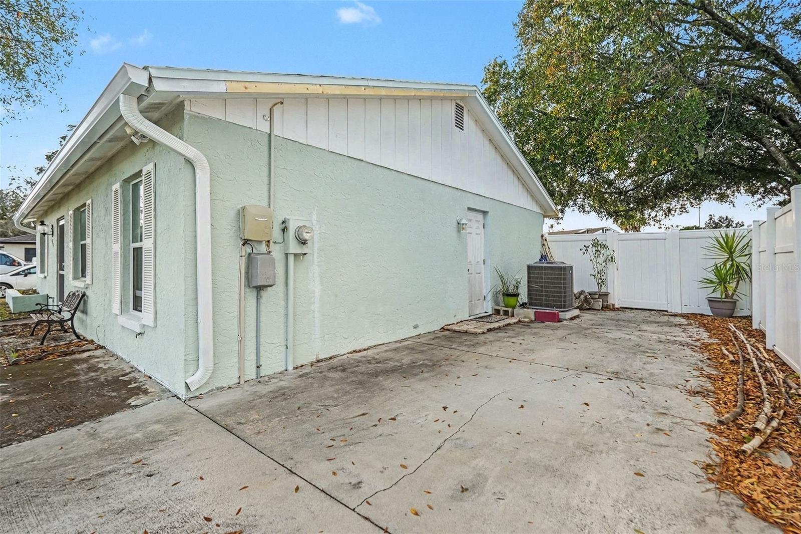 LOGAN GATE VILLAGE UNIT 1 - Residential