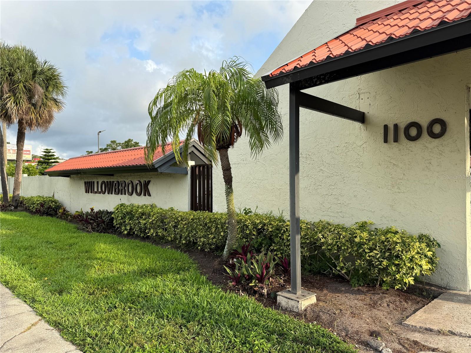 WILLOWBROOK CONDO - Residential