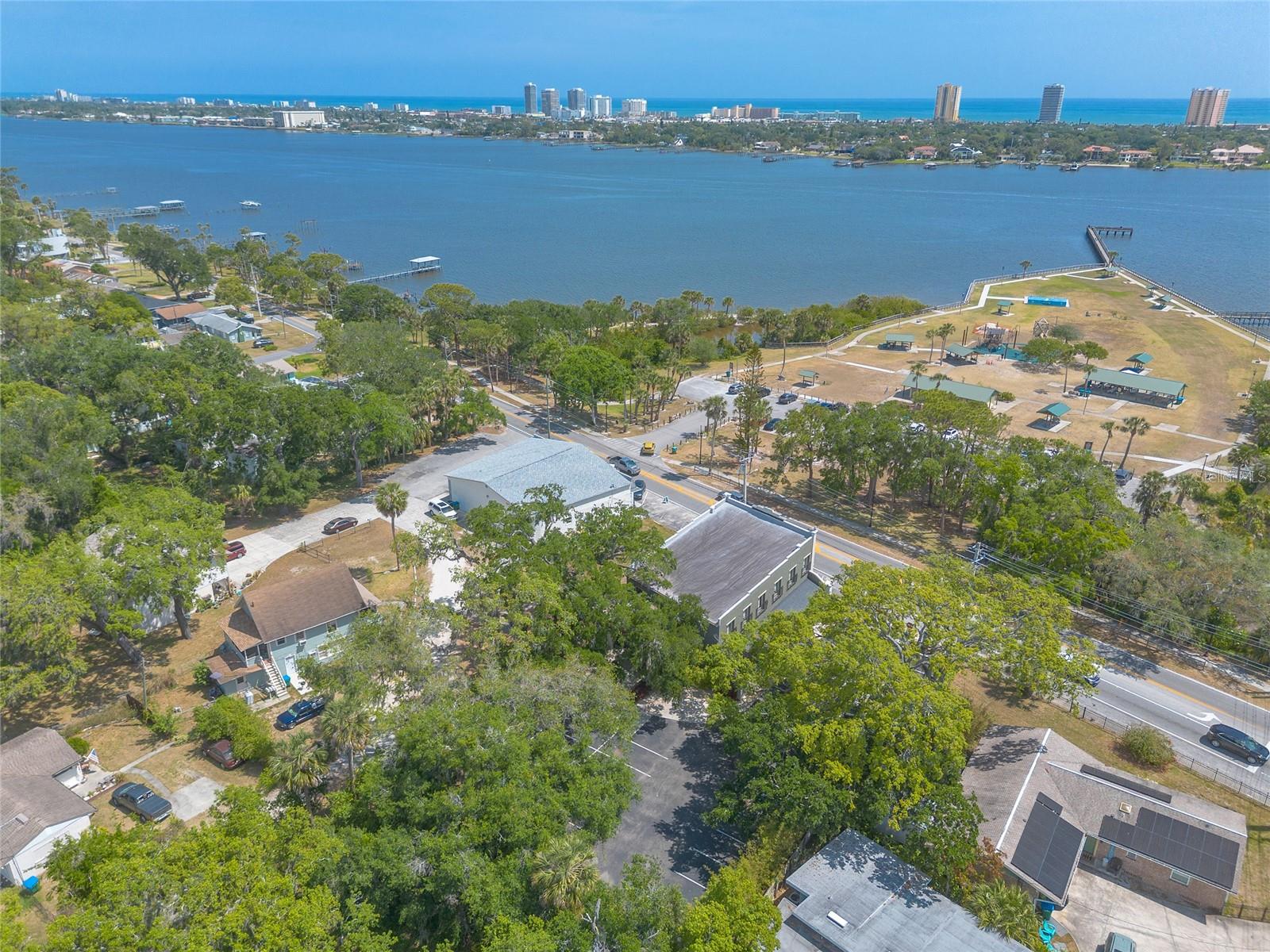 WALKERS HOLLY HILL - Commercial Sale