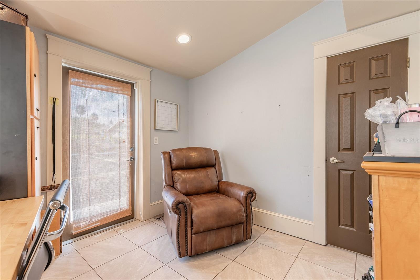 WALKERS HOLLY HILL - Commercial Sale