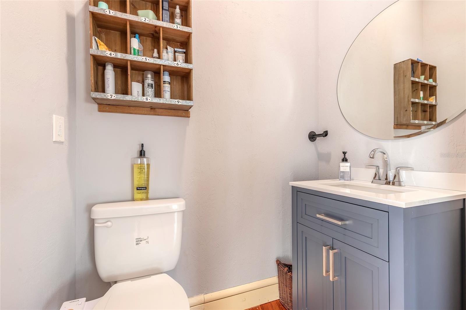 WALKERS HOLLY HILL - Commercial Sale