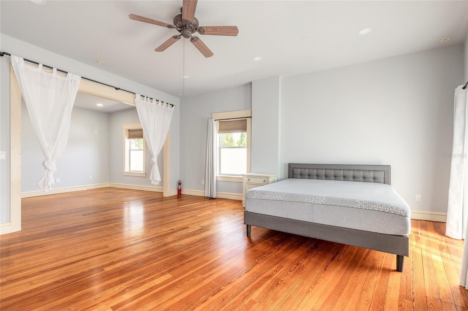 WALKERS HOLLY HILL - Commercial Sale