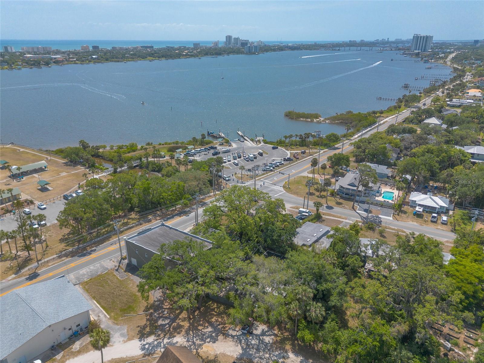 WALKERS HOLLY HILL - Commercial Sale