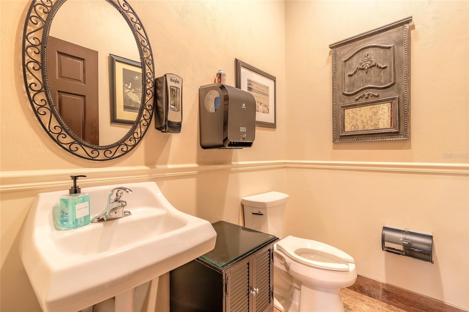 WALKERS HOLLY HILL - Commercial Sale