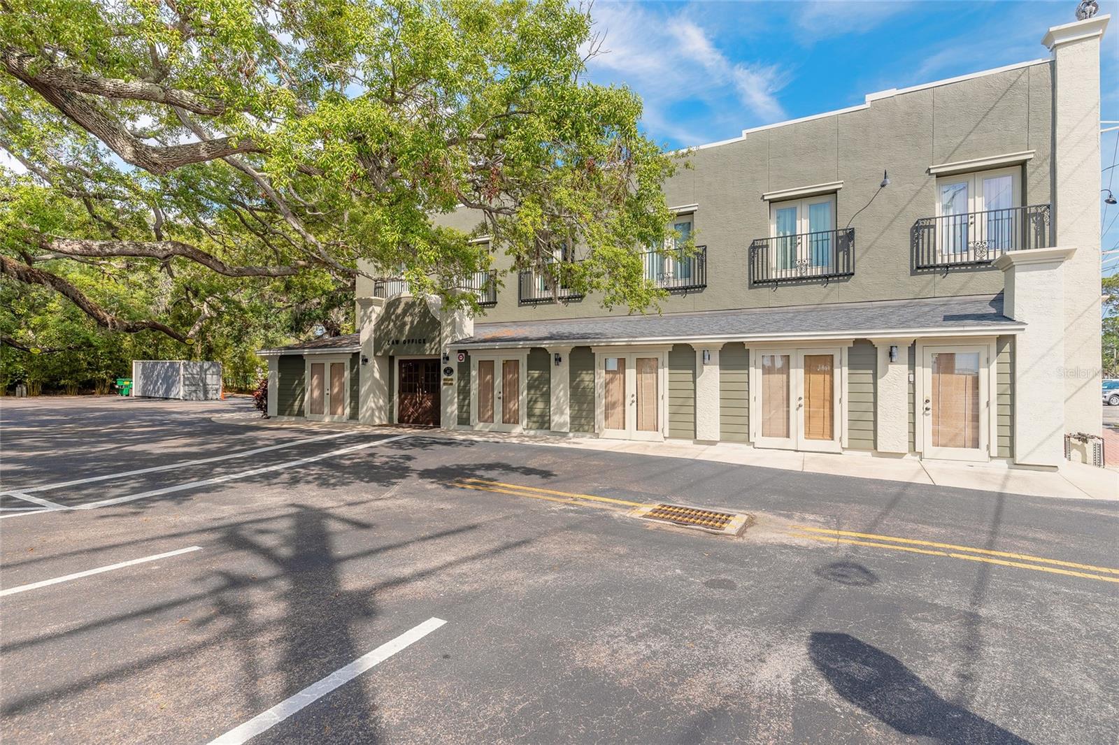 WALKERS HOLLY HILL - Commercial Sale