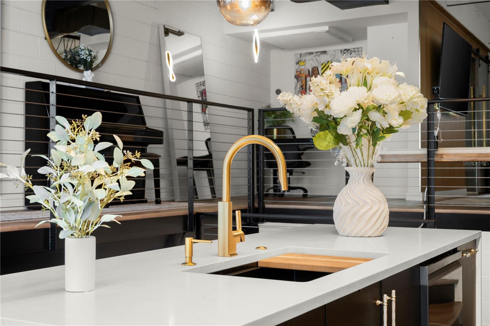 CHANNELSIDE LOFTS - Residential Lease