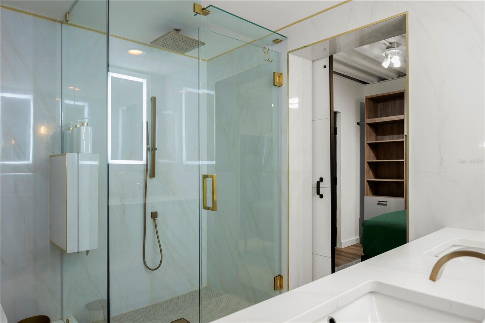 CHANNELSIDE LOFTS - Residential Lease