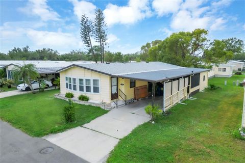 A home in PALMETTO