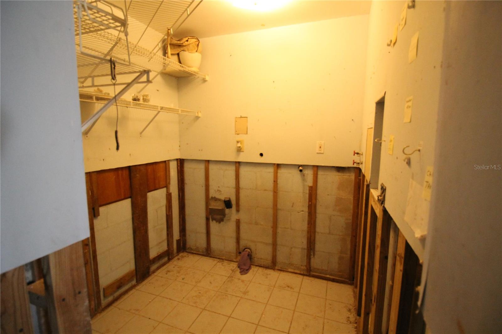 CAUSEWAY BLVD SUB 2 - Residential Income
