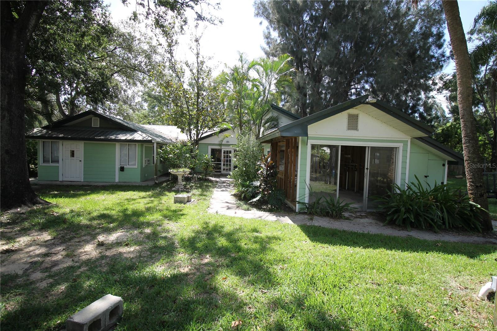 CAUSEWAY BLVD SUB 2 - Residential Income