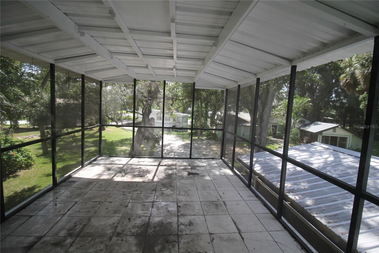 CAUSEWAY BLVD SUB 2 - Residential Income