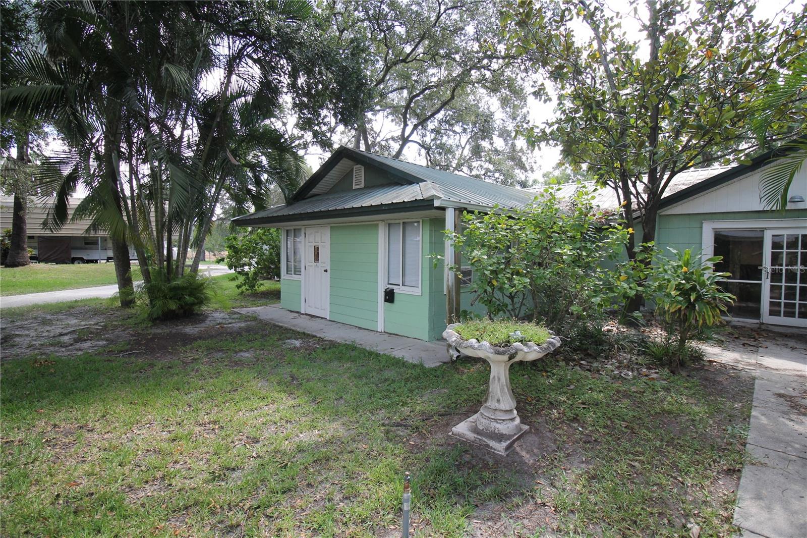 CAUSEWAY BLVD SUB 2 - Residential Income