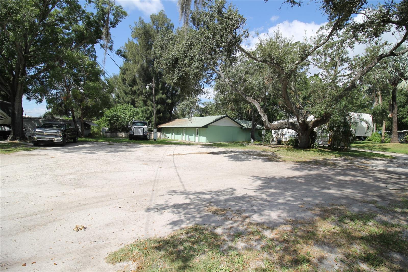 CAUSEWAY BLVD SUB 2 - Residential Income