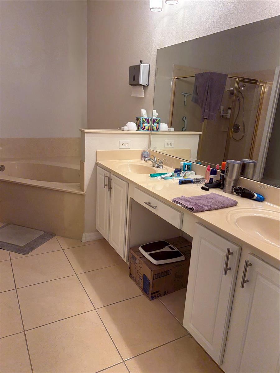 MONACO VILLAS PH 11 - Residential