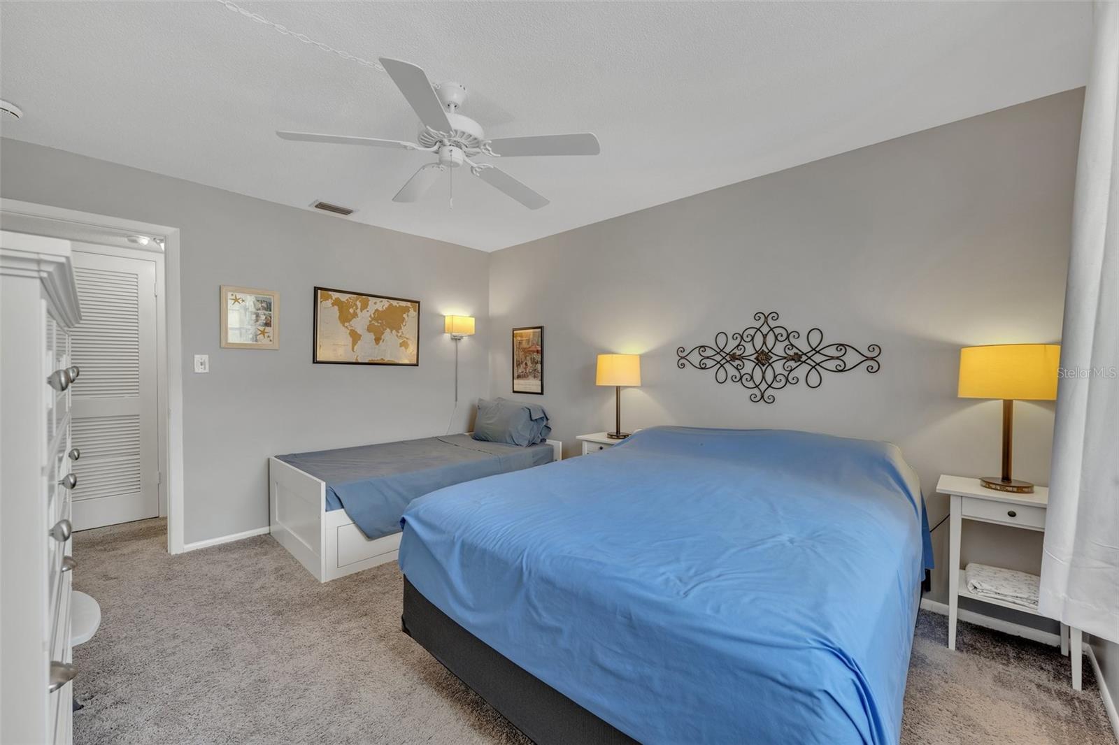 CHATEAUX DU LAC - Residential