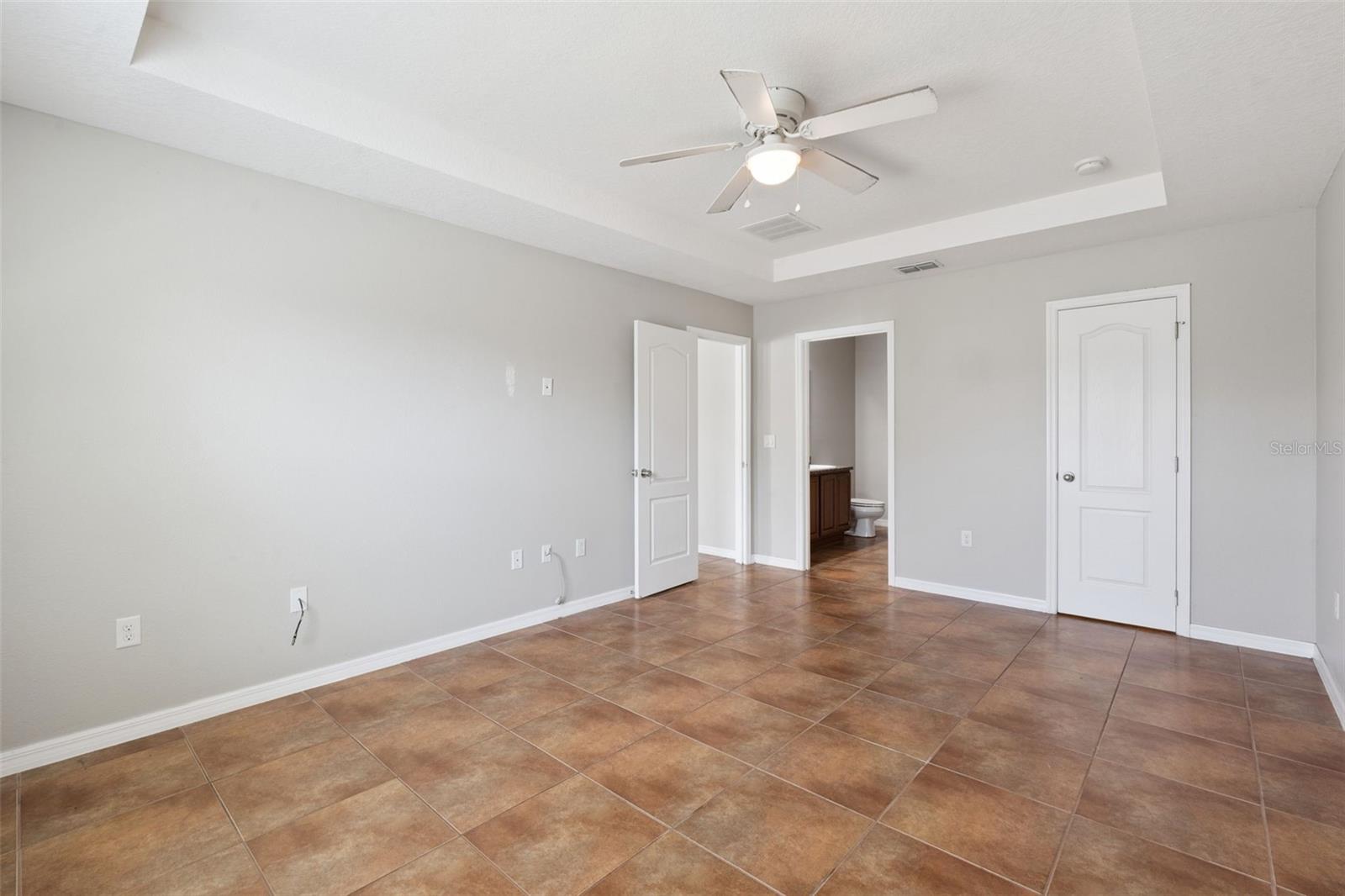 LIBERTY SQUARE - Residential