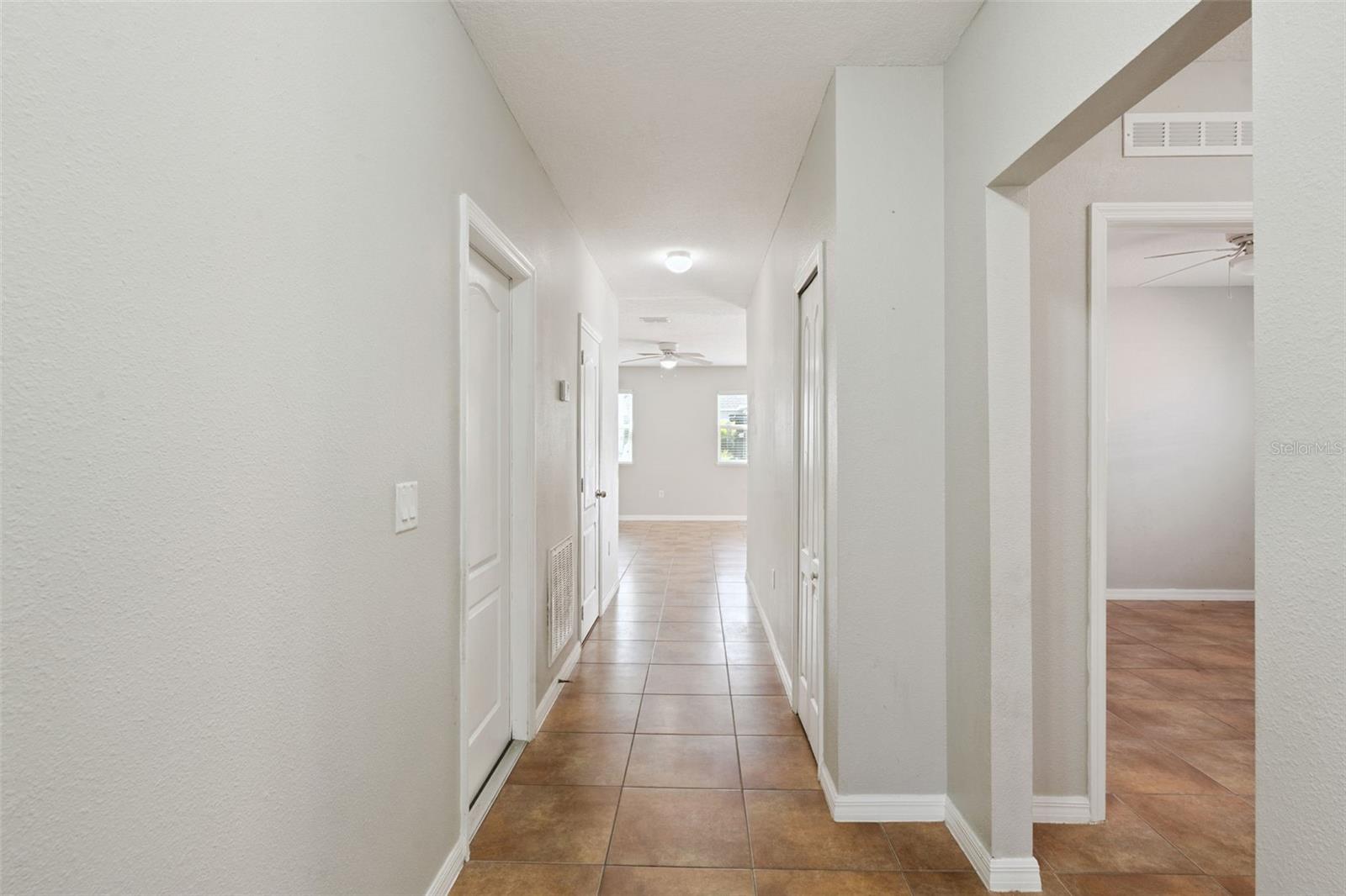 1038 SUFFRAGETTE CIRCLE