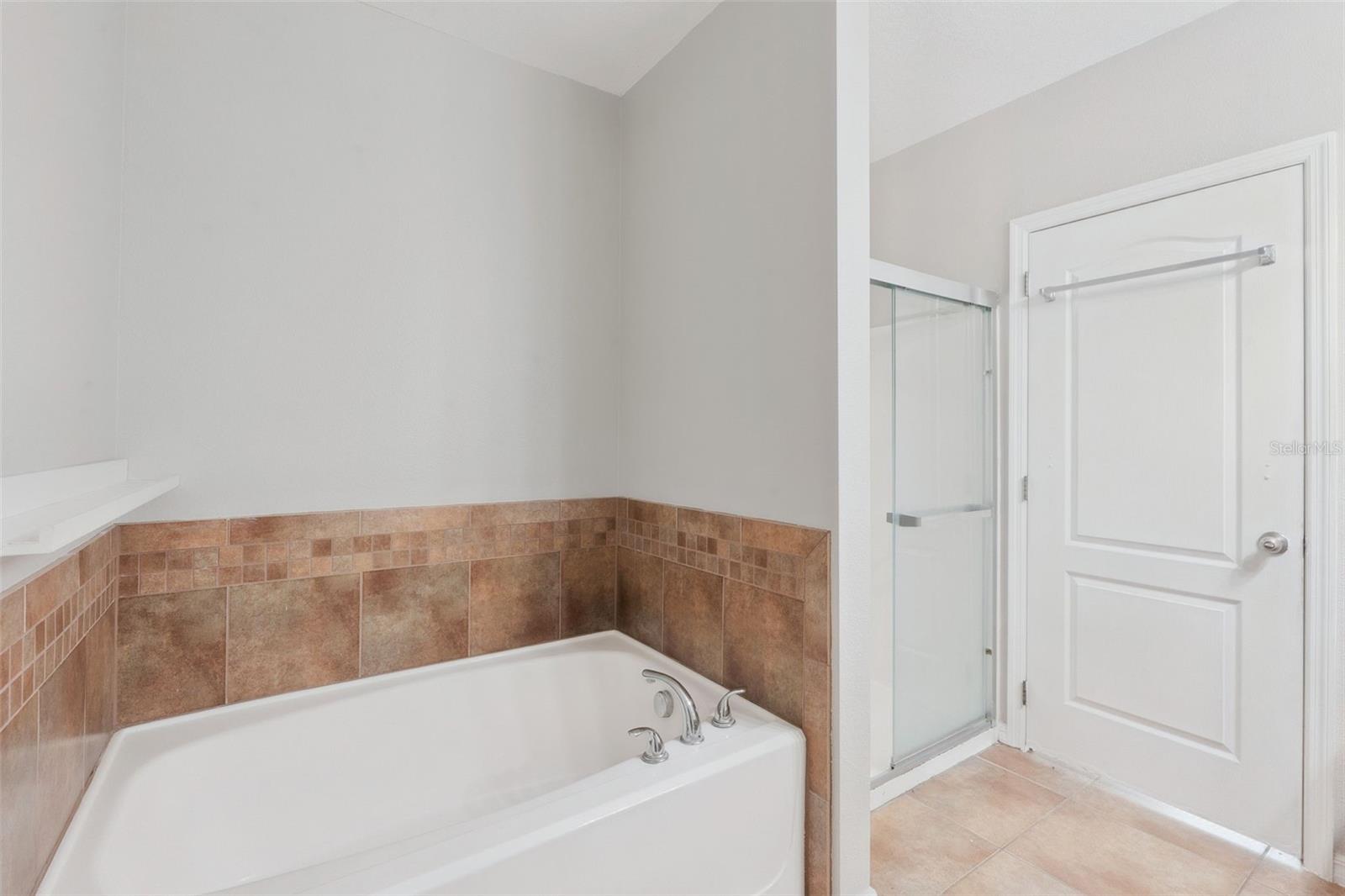 LIBERTY SQUARE - Residential