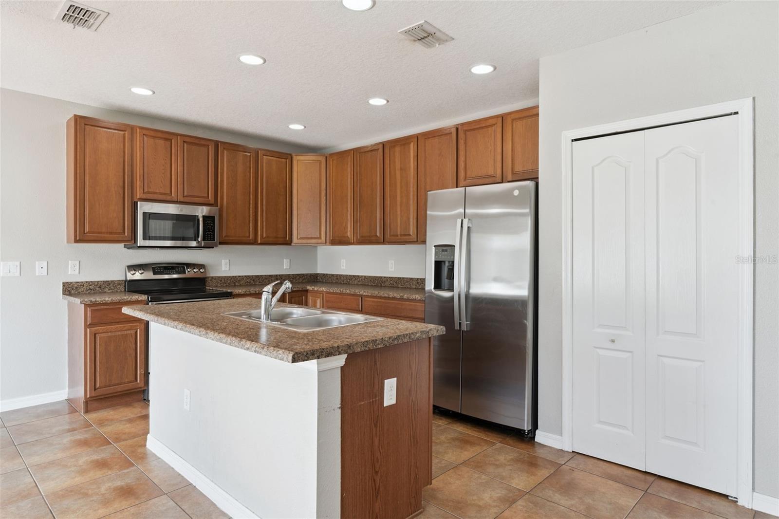 LIBERTY SQUARE - Residential