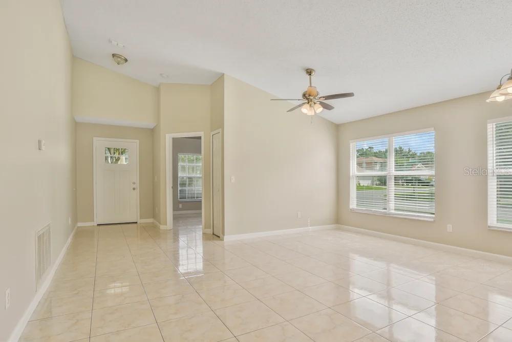 LAKE GLORIA PRESERVE PH 02B - Residential Lease