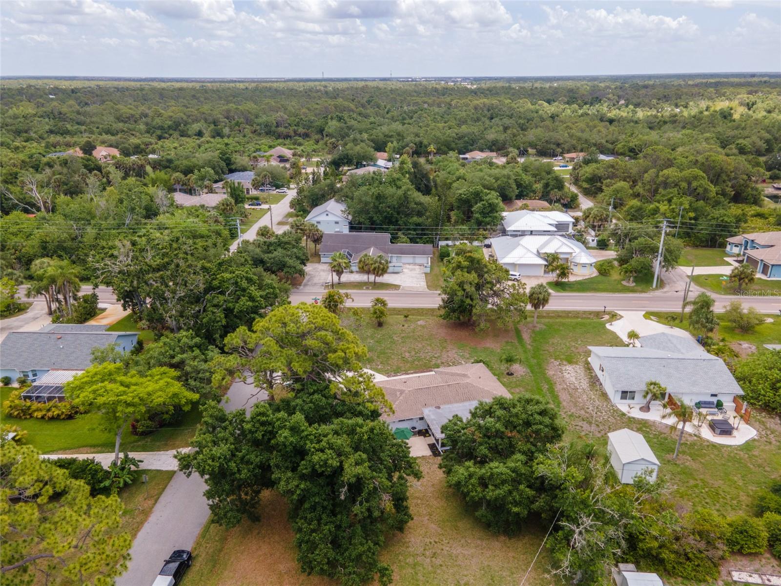MANASOTA GARDENS - Residential