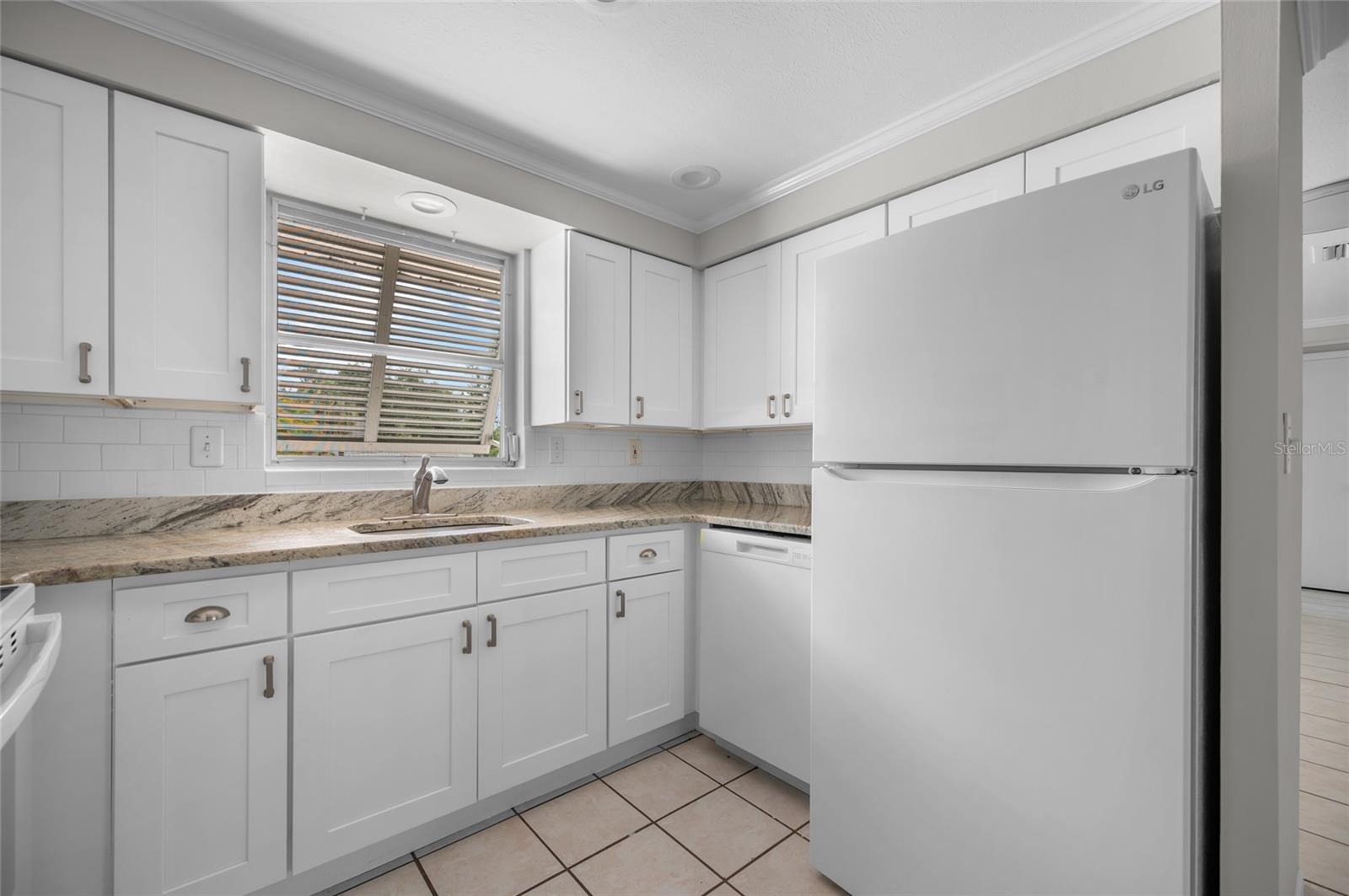 MANASOTA GARDENS - Residential