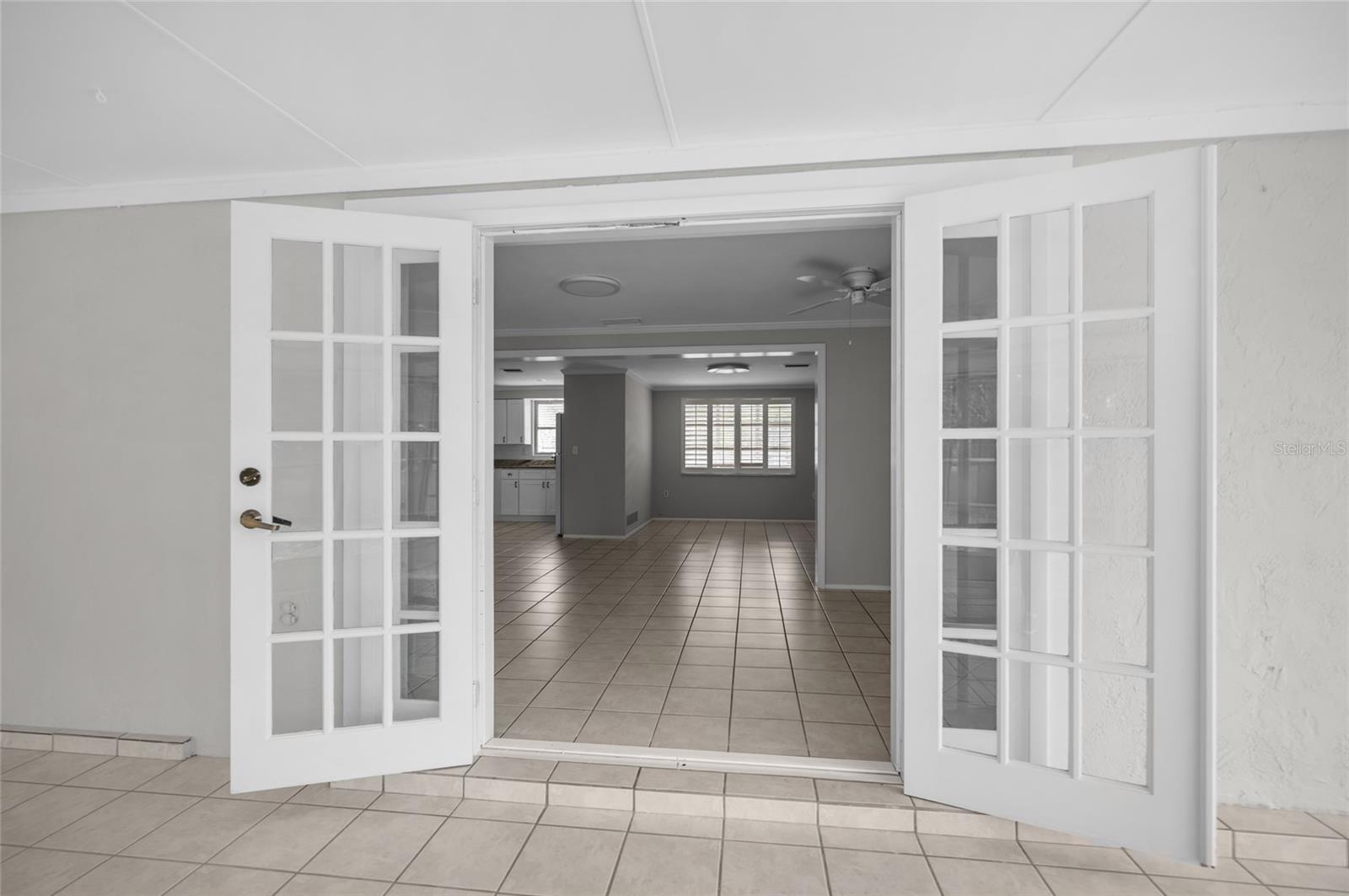 MANASOTA GARDENS - Residential