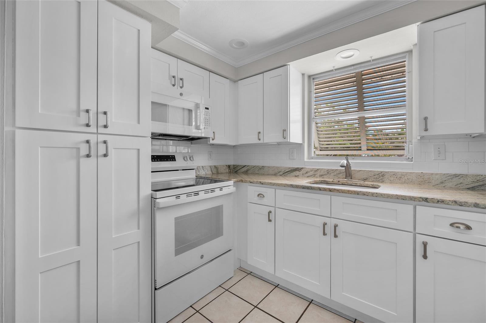 MANASOTA GARDENS - Residential