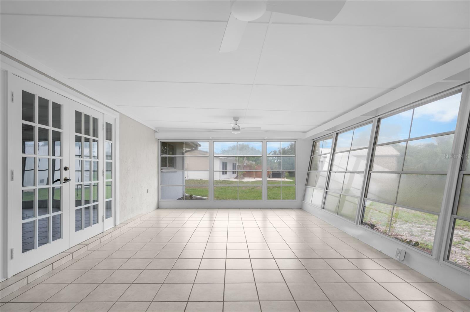 MANASOTA GARDENS - Residential