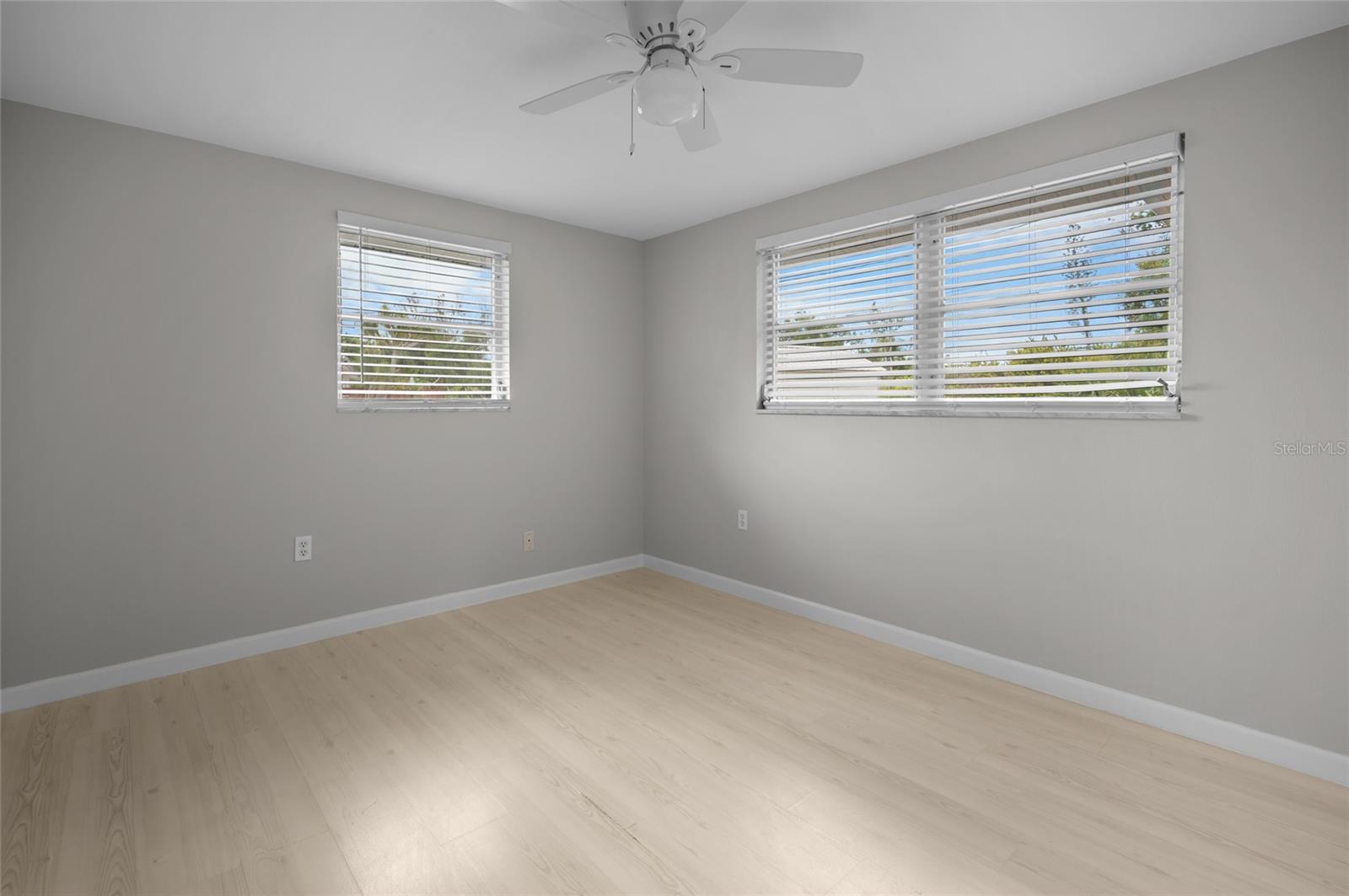 MANASOTA GARDENS - Residential
