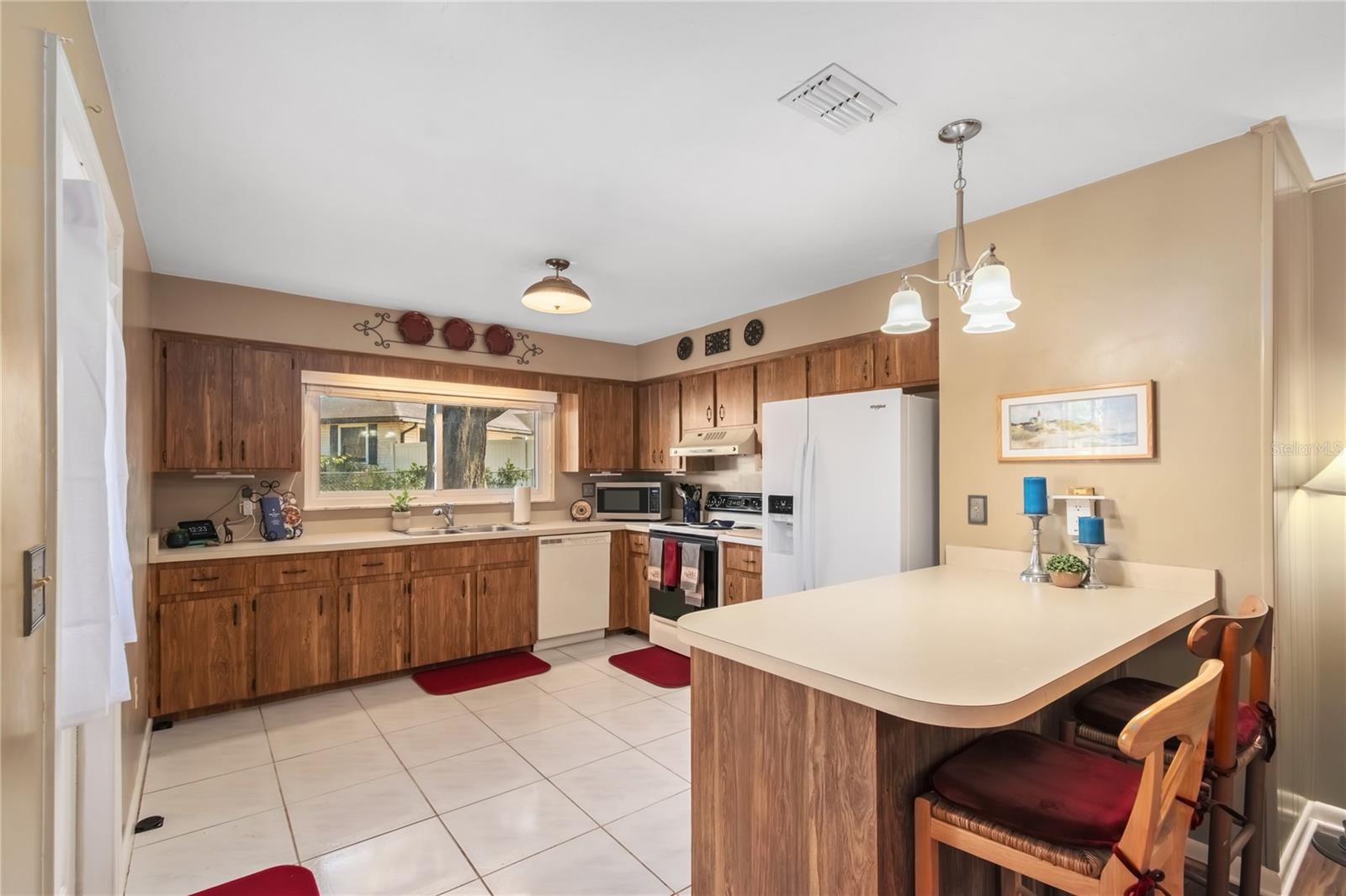 PINE OAK ESTATE - Residential