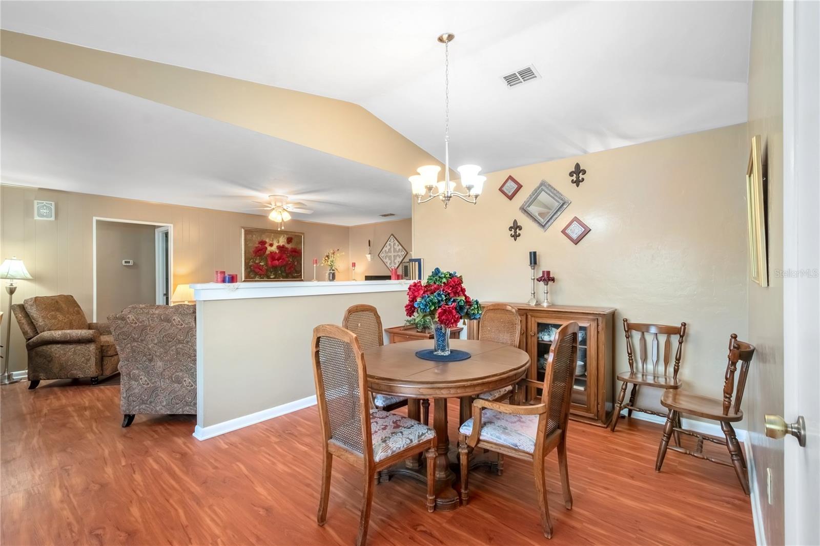 PINE OAK ESTATE - Residential