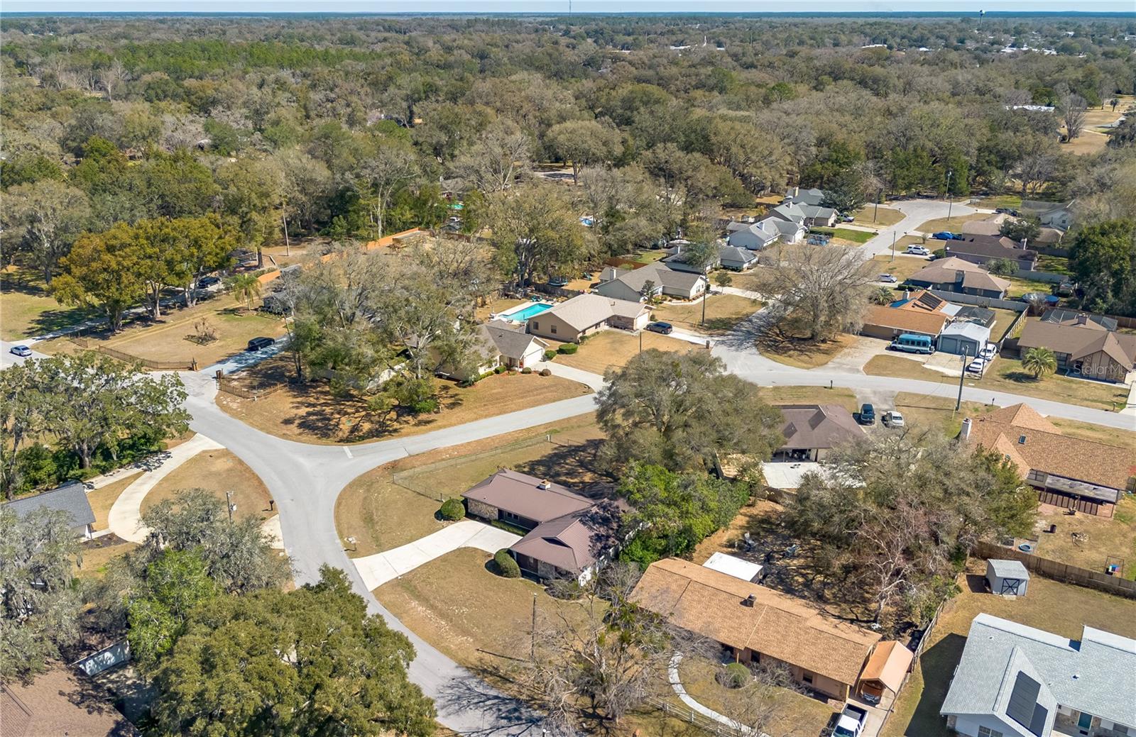 PINE OAK ESTATE - Residential