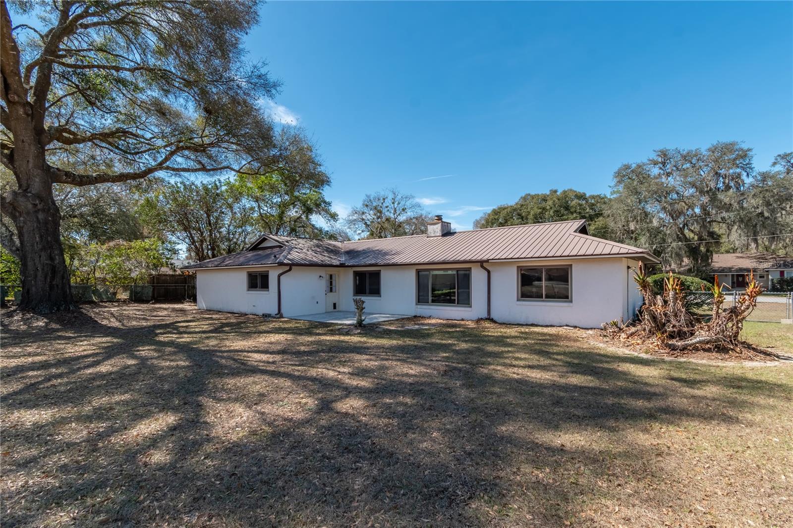 PINE OAK ESTATE - Residential