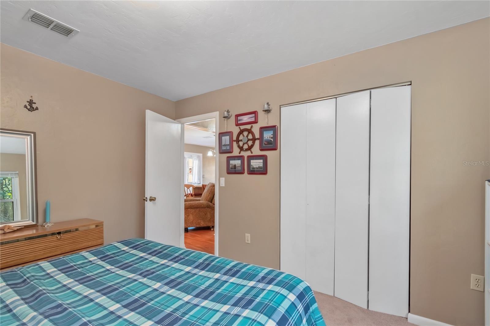 PINE OAK ESTATE - Residential