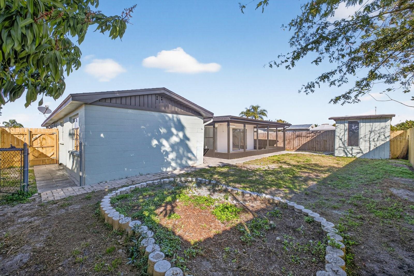 HOLIDAY LAKE ESTATES - Residential