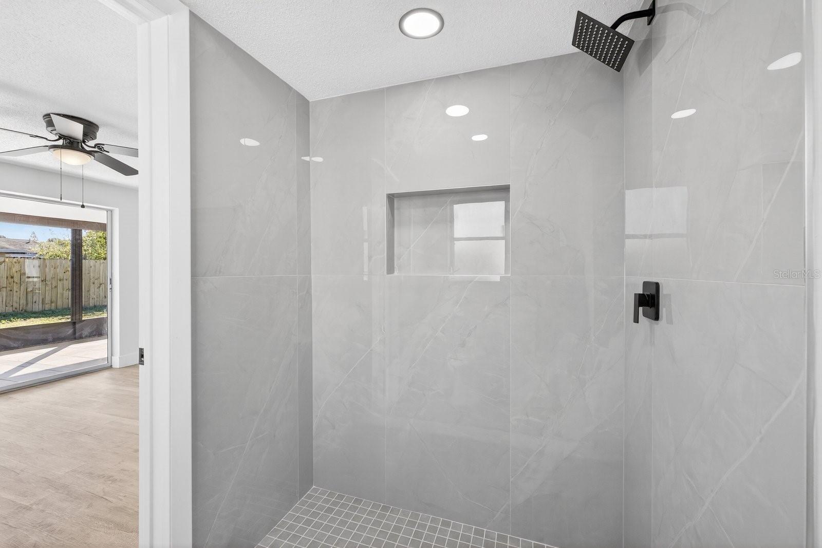 HOLIDAY LAKE ESTATES - Residential