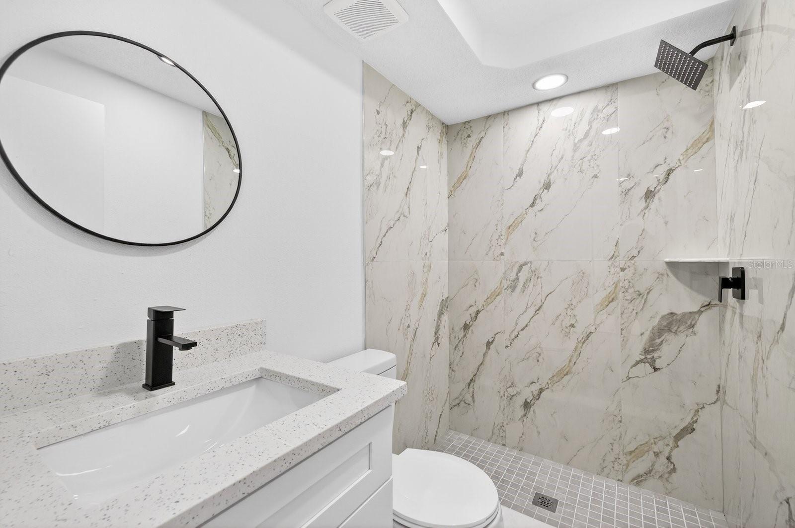 HOLIDAY LAKE ESTATES - Residential