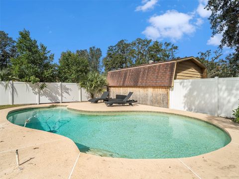 A home in VALRICO