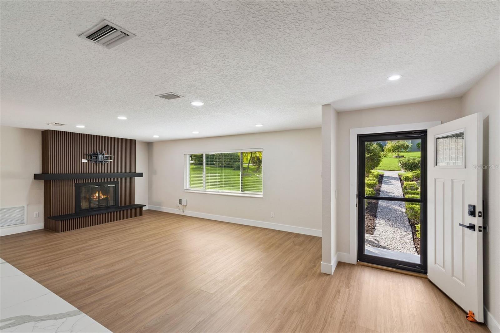 MOUNT DORA PT REP PINE CREST UNIT 02 - Residential