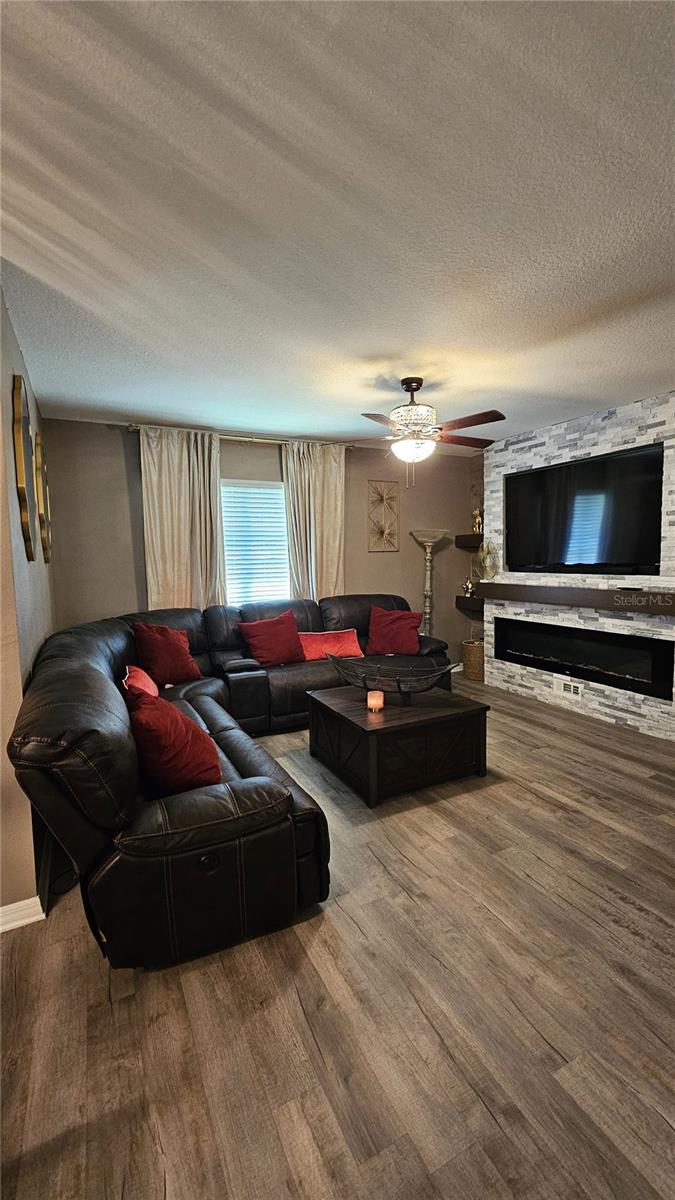 LANE PARK RIDGE - Residential