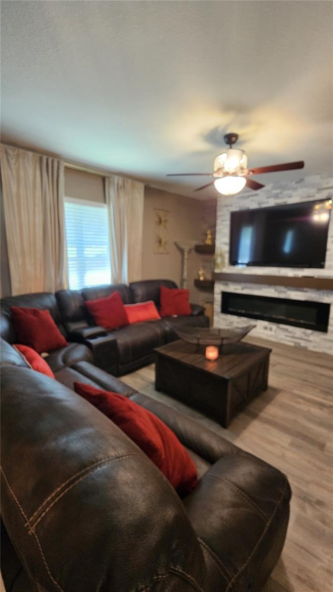 LANE PARK RIDGE - Residential