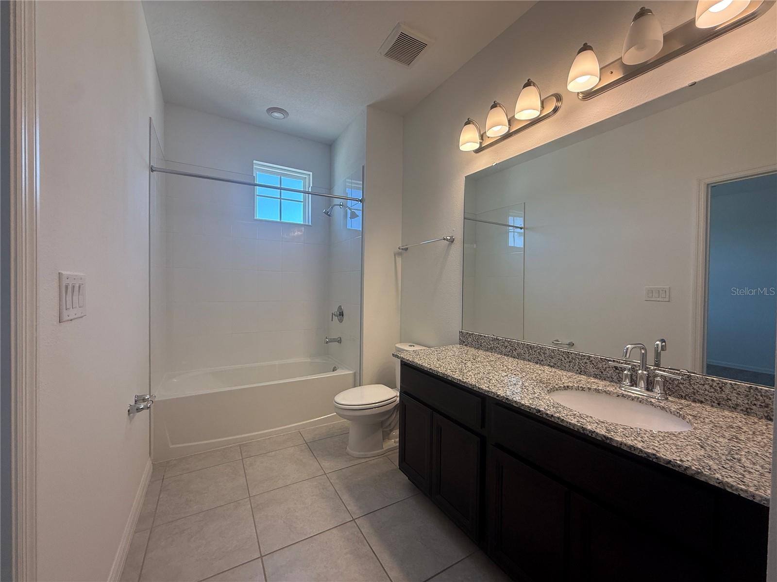 ARBORS/MDW WOODS - Residential Lease
