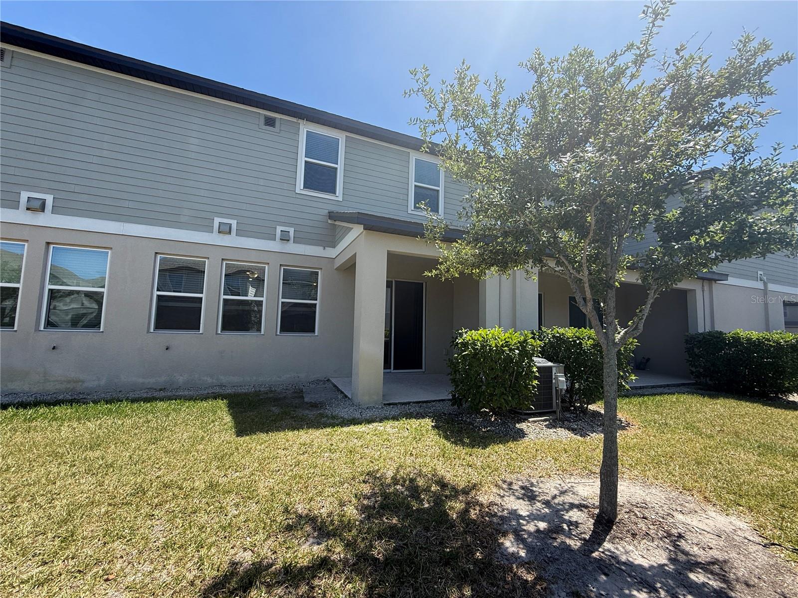ARBORS/MDW WOODS - Residential Lease