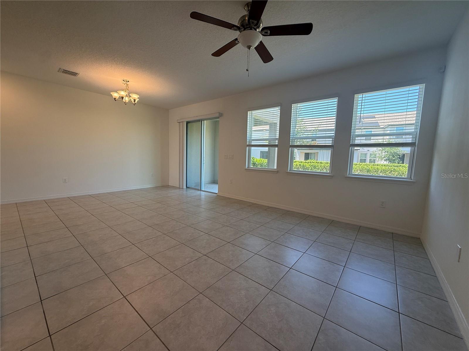 ARBORS/MDW WOODS - Residential Lease