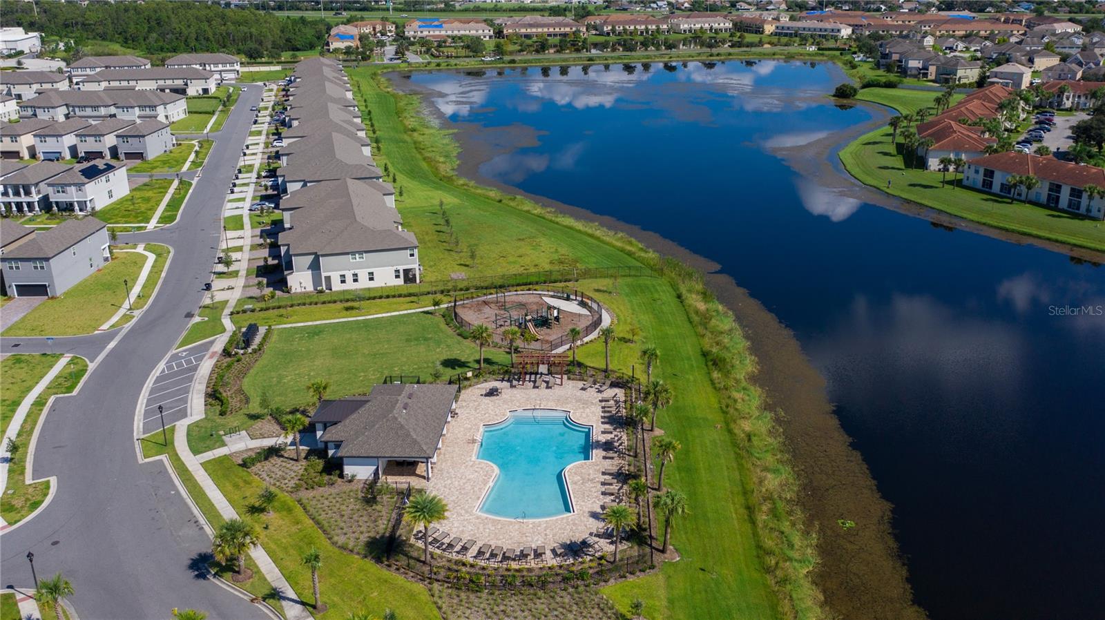 ARBORS/MDW WOODS - Residential Lease