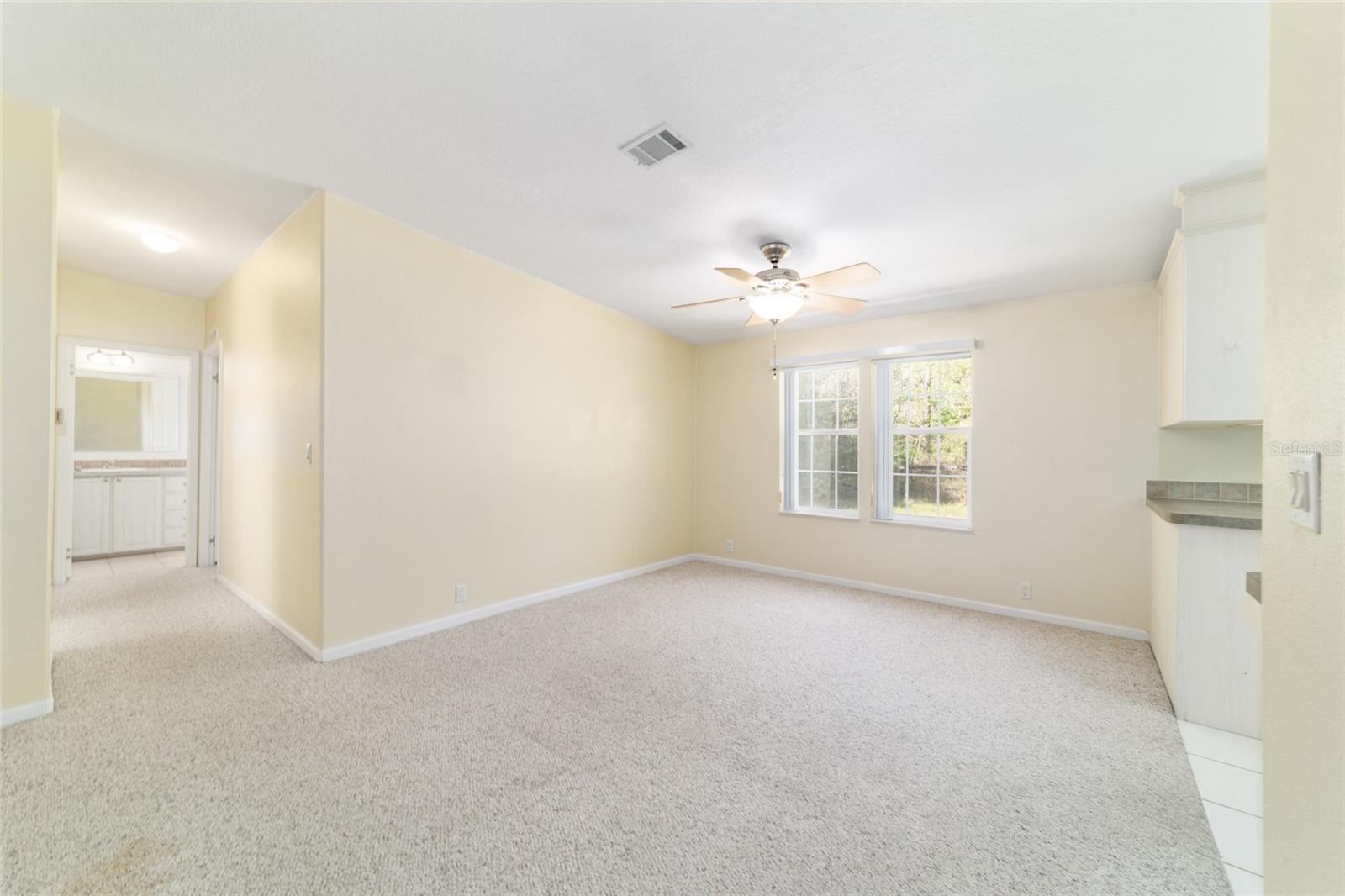 CIRCLE SQUARE RANCHES - Residential