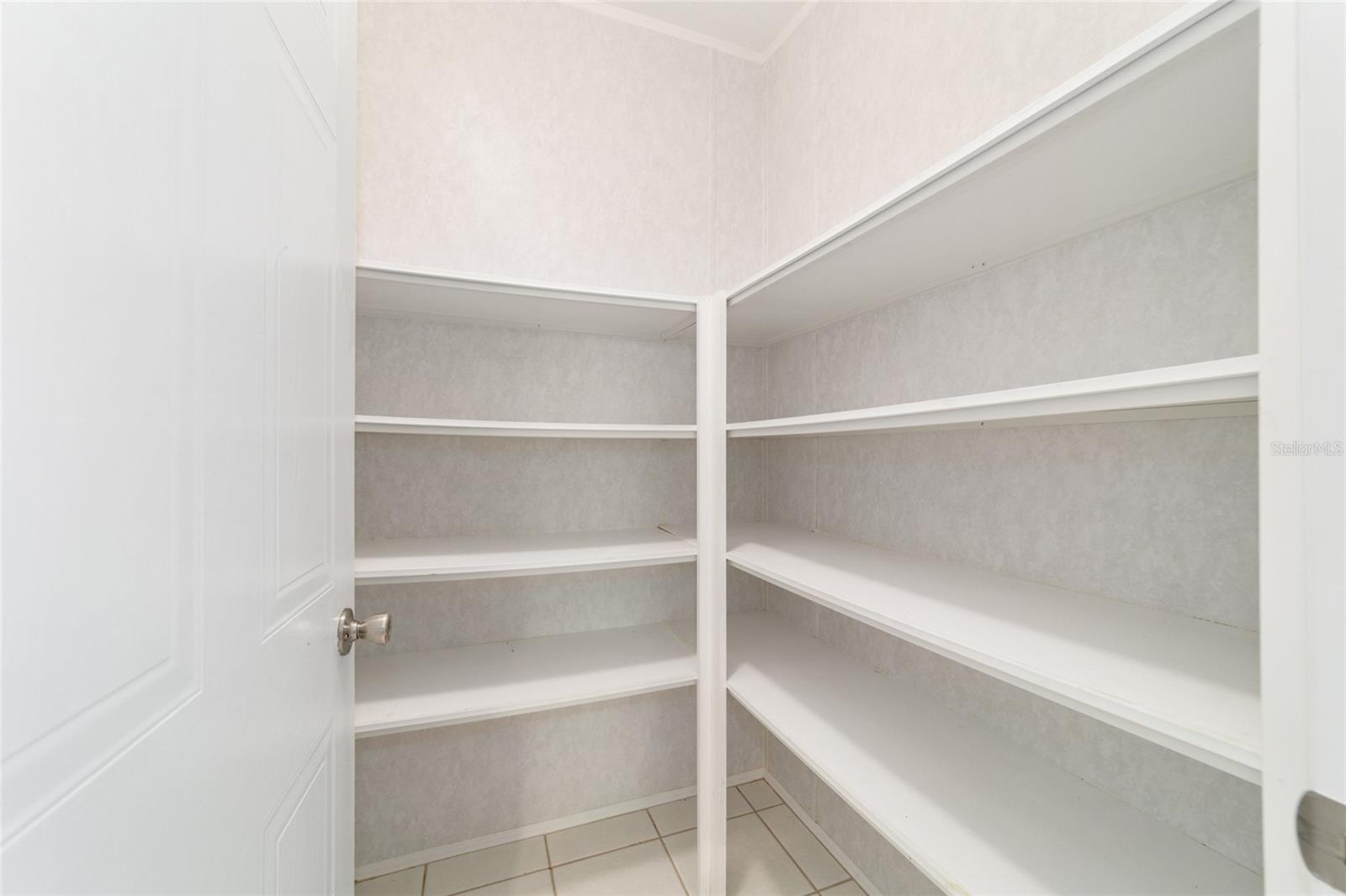 CIRCLE SQUARE RANCHES - Residential