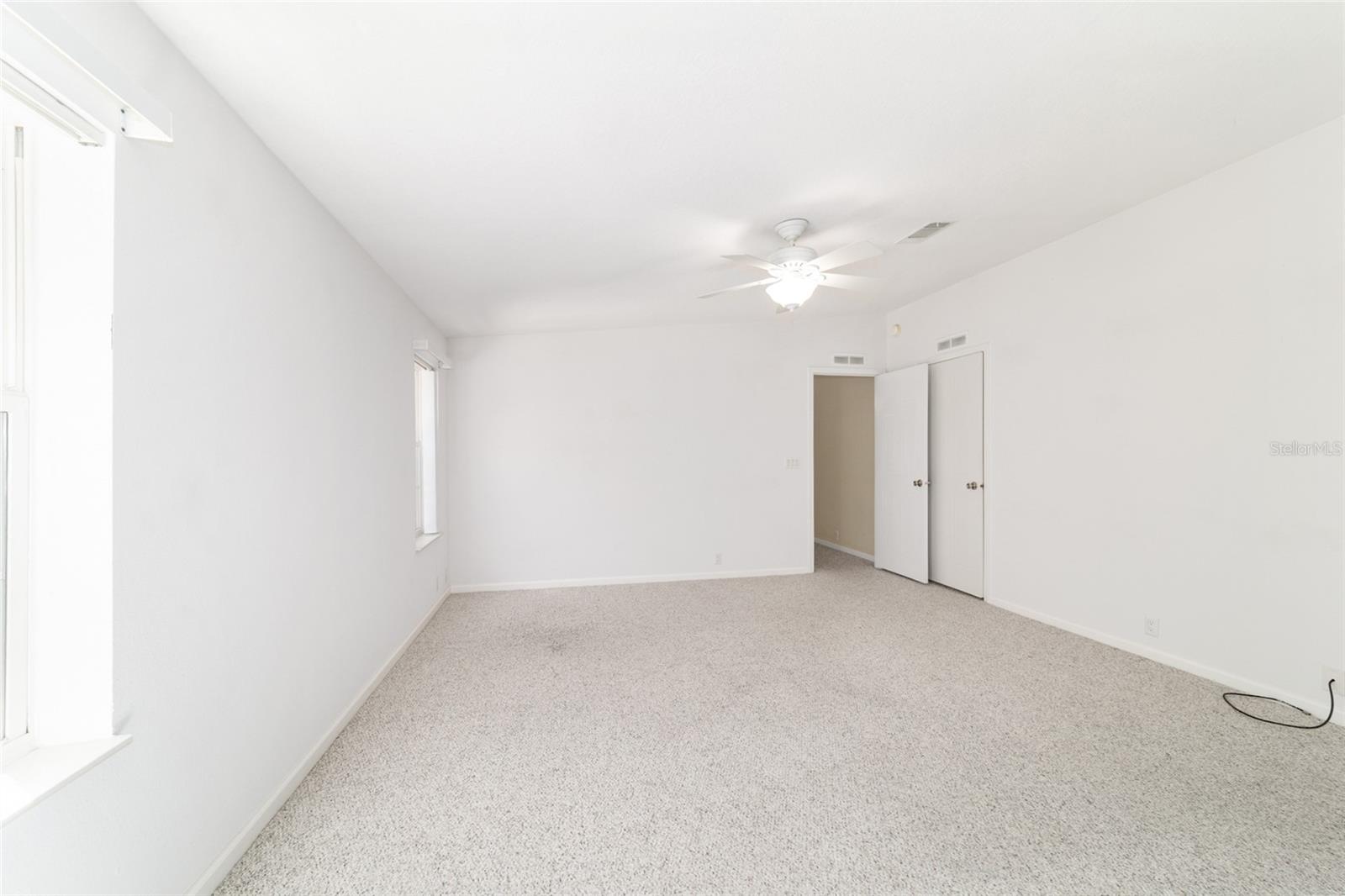 CIRCLE SQUARE RANCHES - Residential