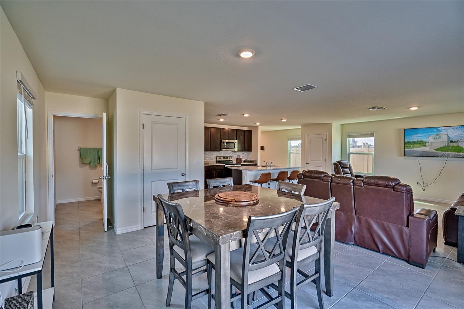 AVALON WOODS PH 3 PB 39 PG 14 - Residential Lease